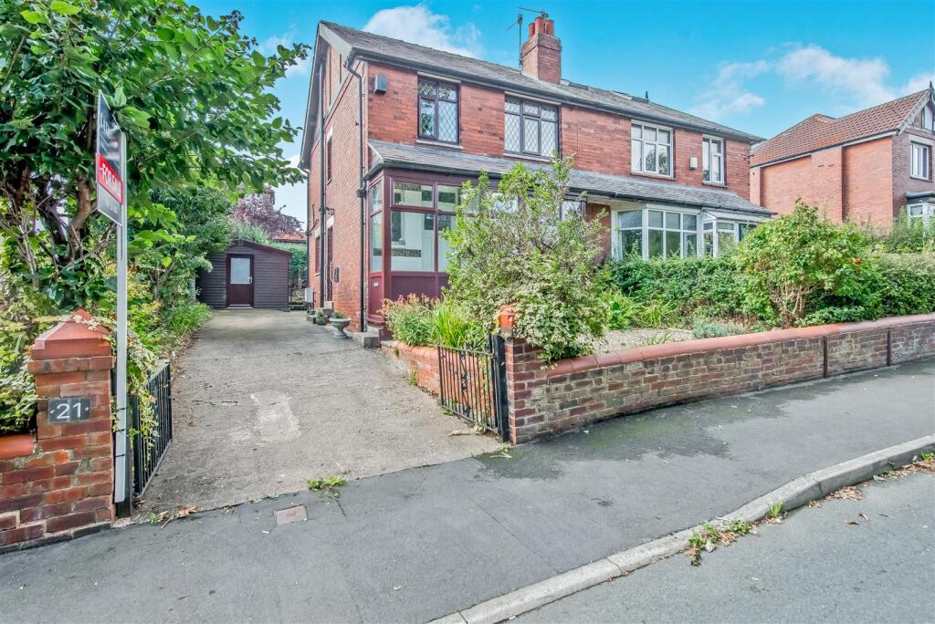 House in Leeds, Hill Top, Sandford