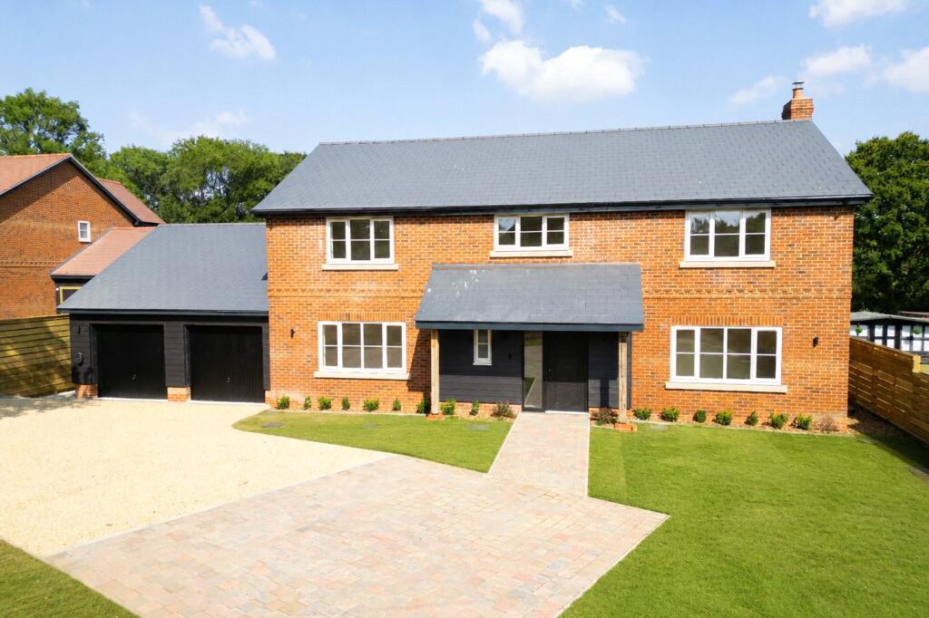 House in Basingstoke and Deane, Silchester - More