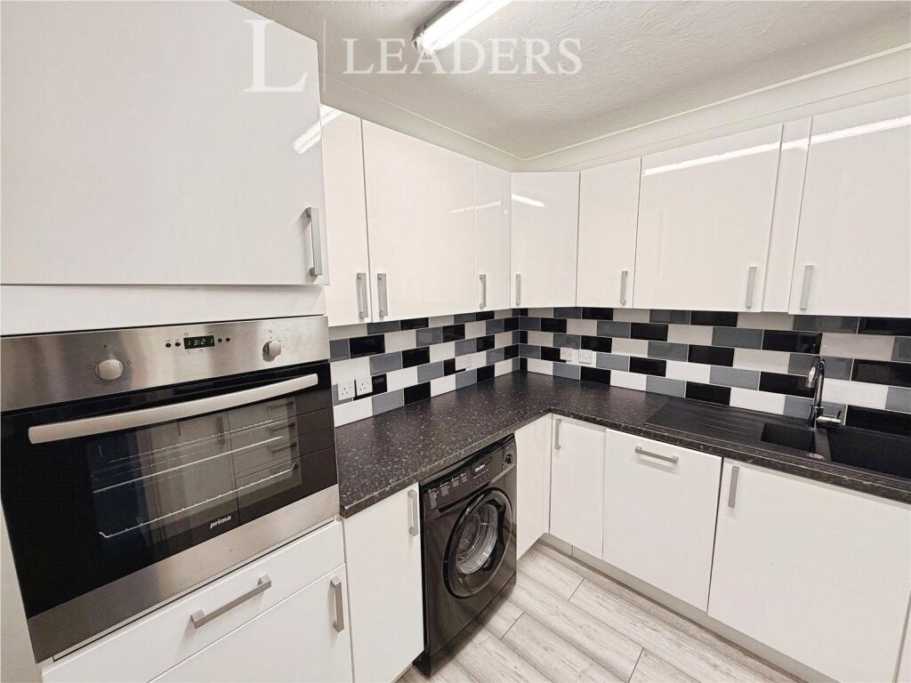 Apartment in Colchester - View 4