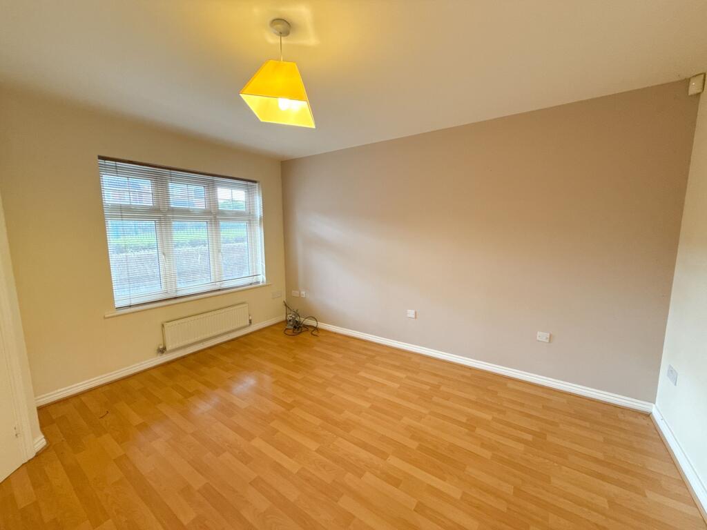Lauder Way, Gateshead, NE10 photo 3