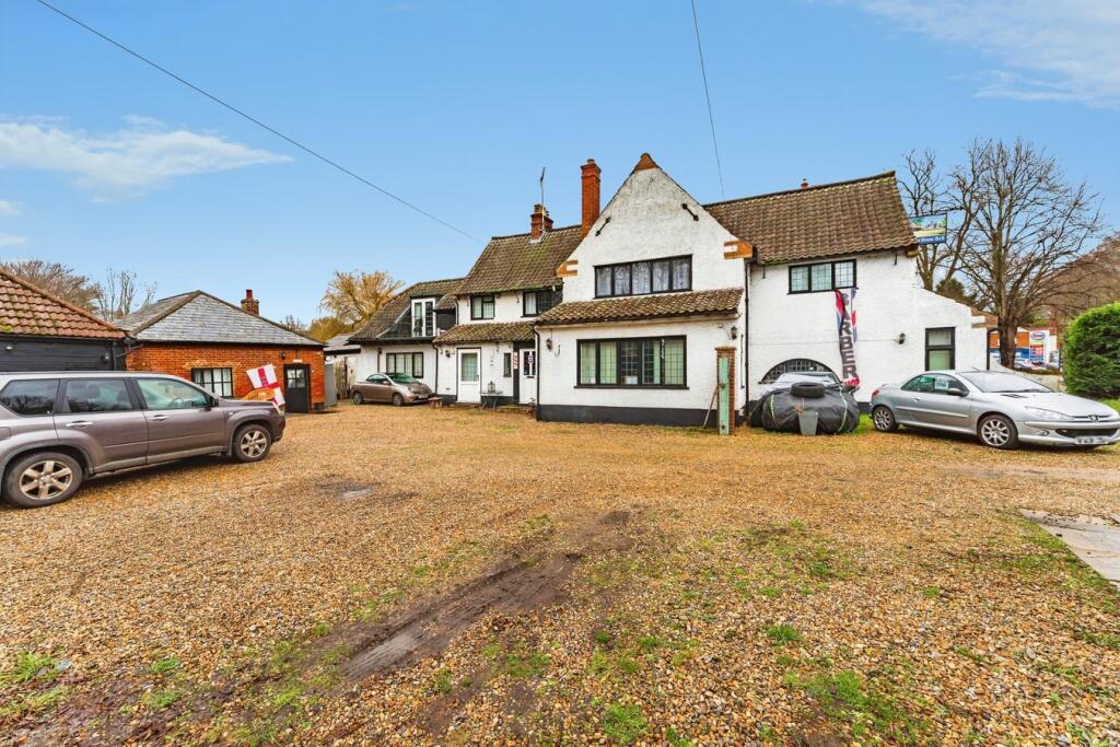 Main image of property: High Street, Coltishall, Norwich, NR12