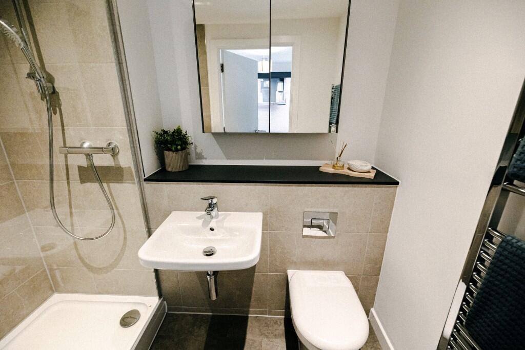 Apartment in Oldham - More