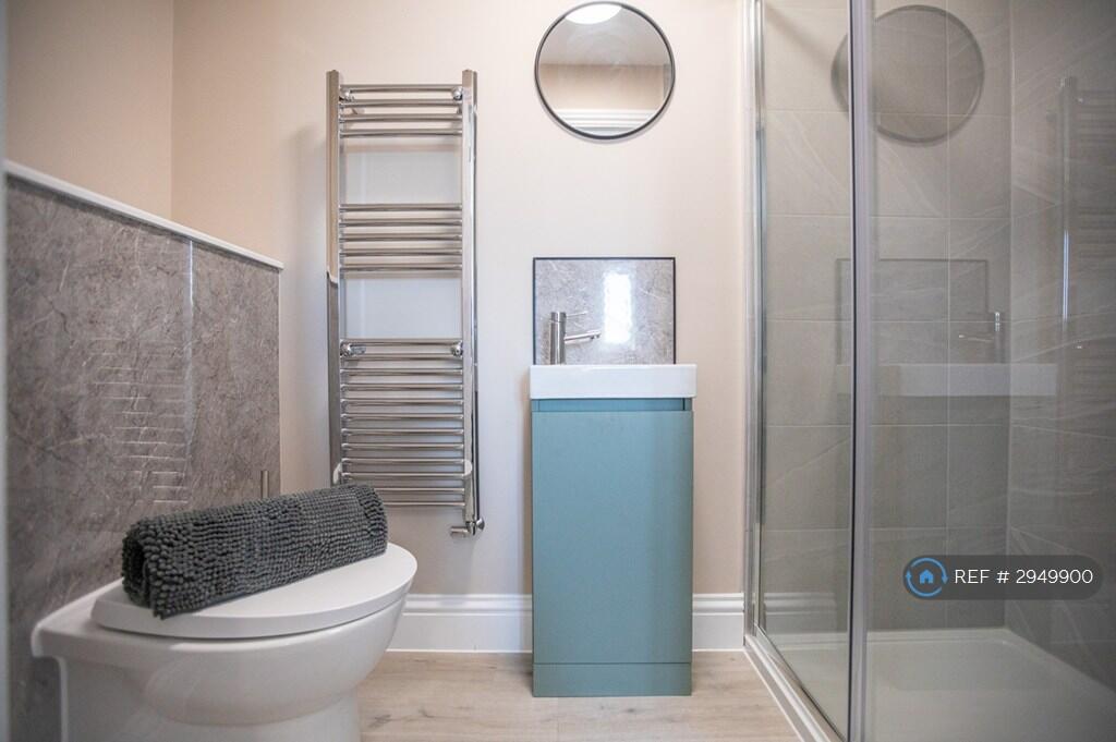 House in Gosport, Hampshire - View 5