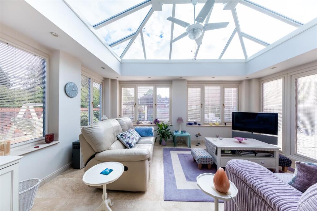 House in Crewe - View 4