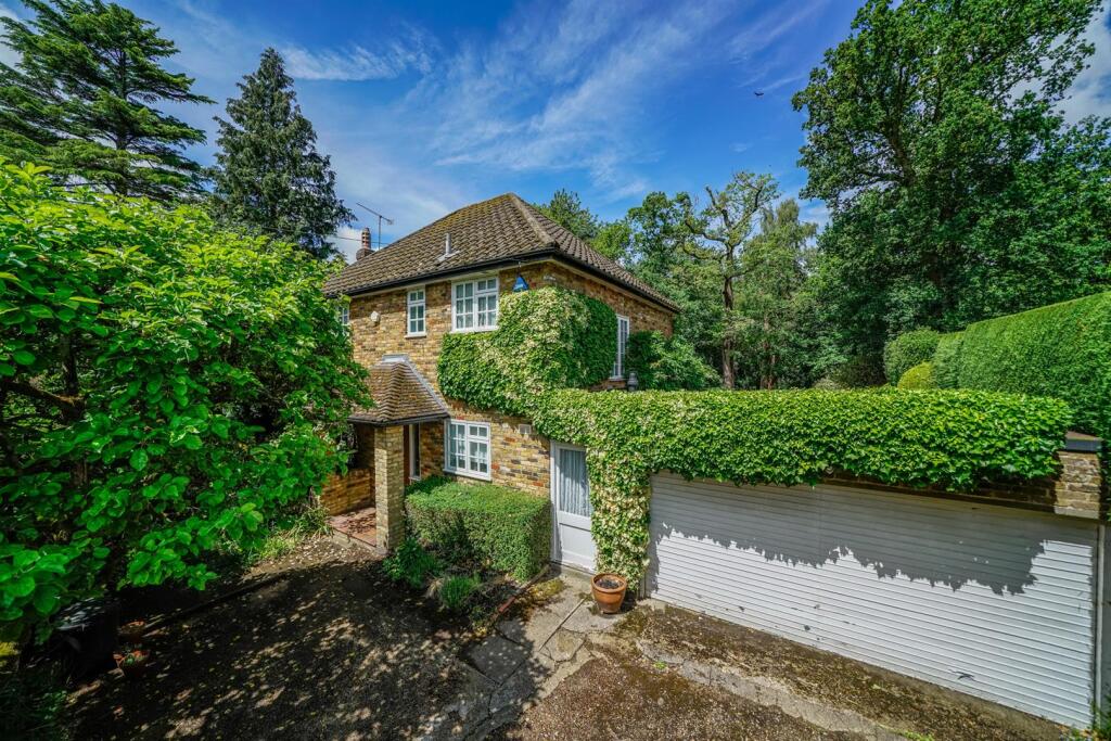Main image of property: Copthorne Road, Croxley Green, Rickmansworth