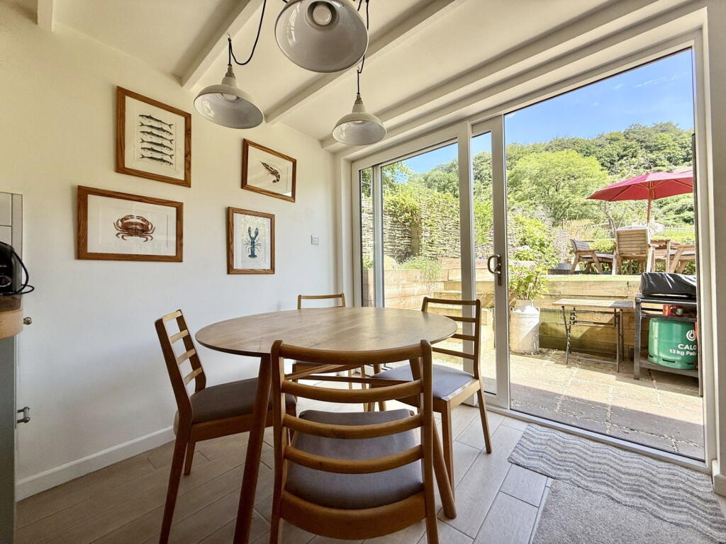 House in Gloucester - View 4