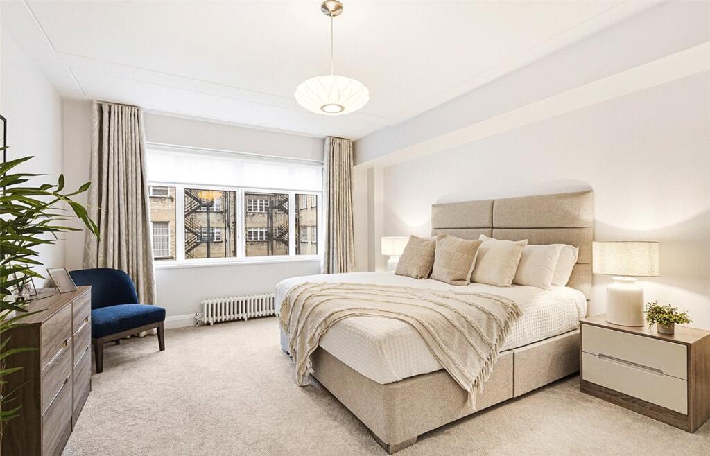 Apartment in London - View 5