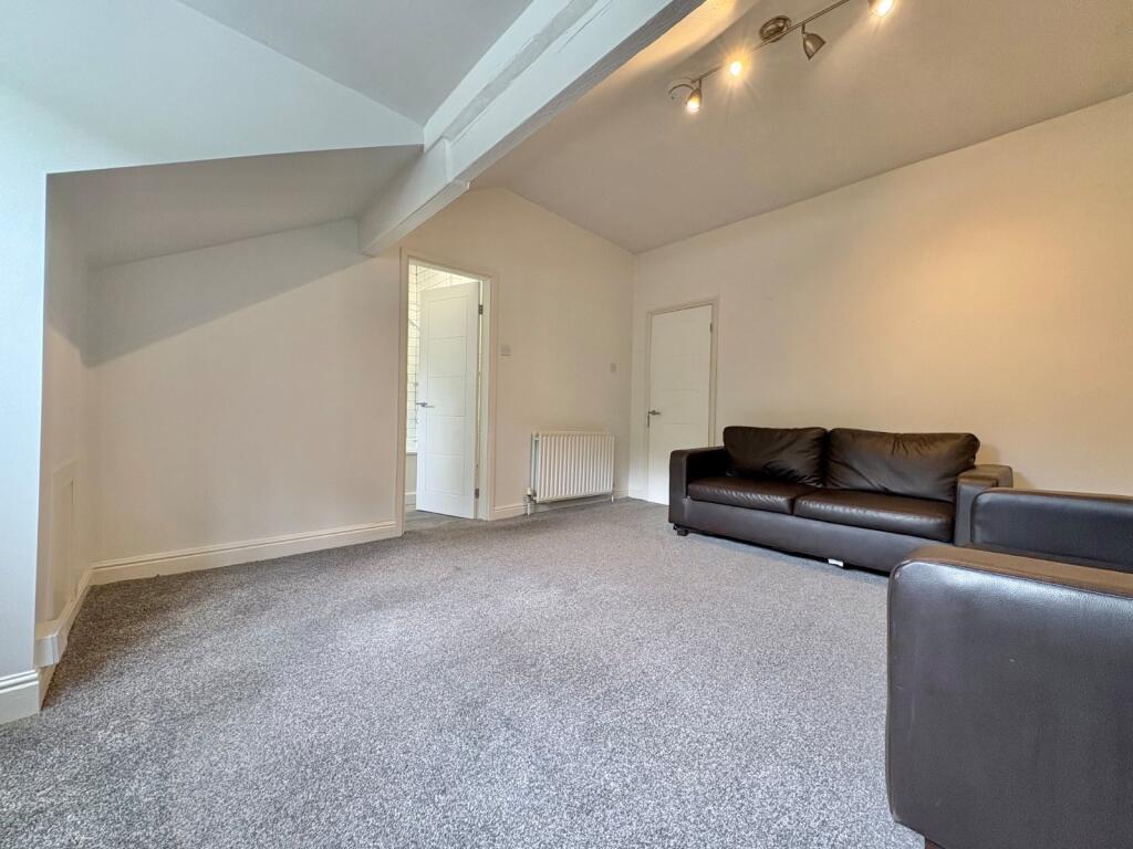 House in Leeds - View 5