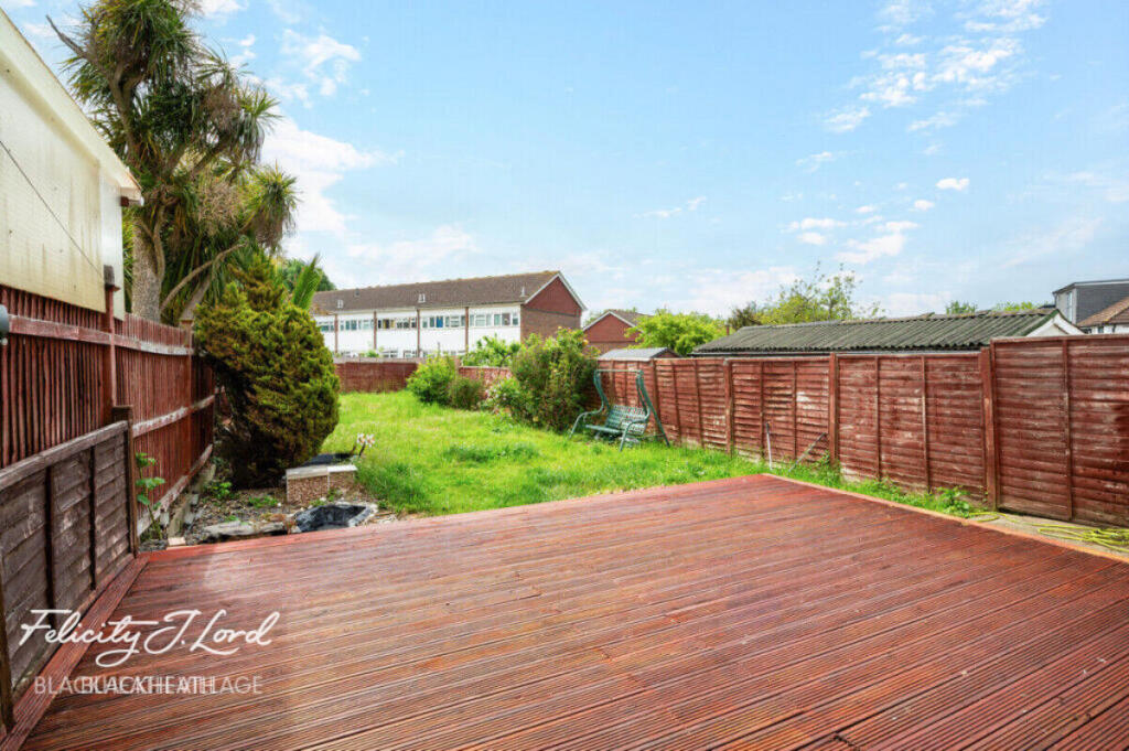 Main image of property: Broad Walk, London