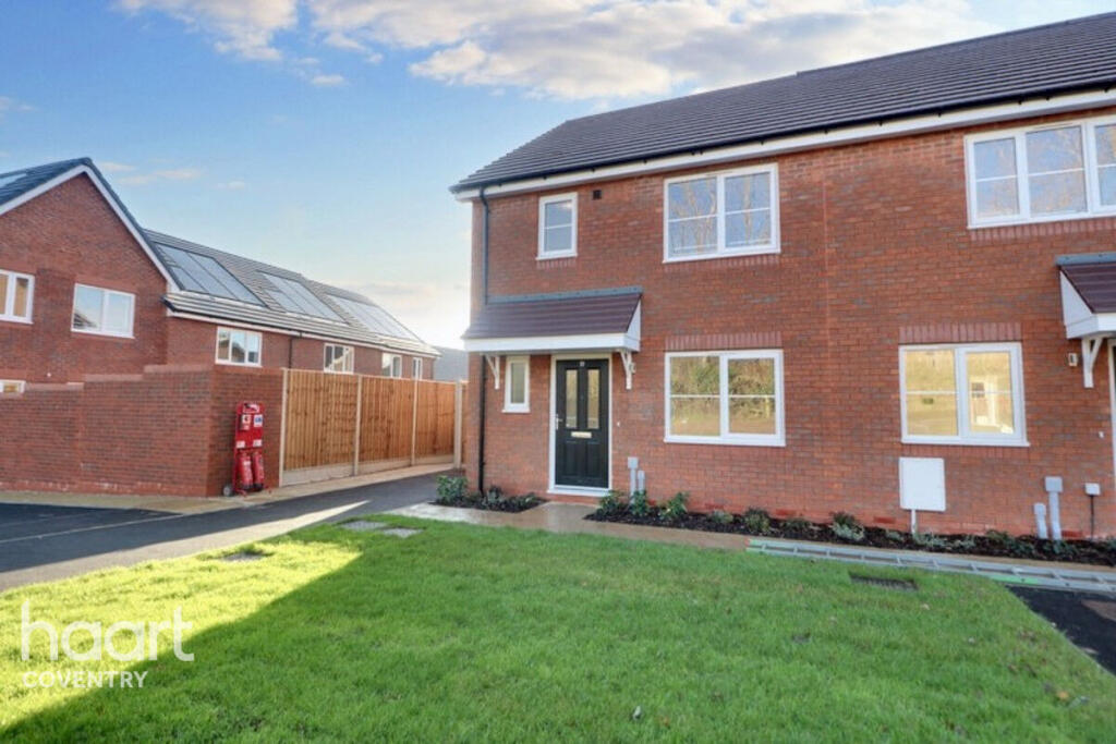 3-bed terraced on Stoneleigh View, Kenilworth, £186,000
