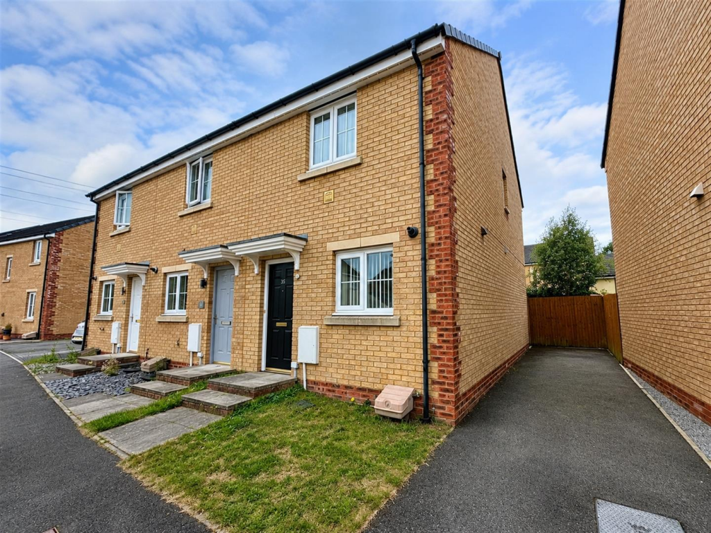 Main image of property: Rhodfa Cnocell Y Coed, Broadlands, Bridgend, Bridgend County Borough