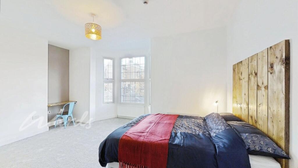 House in Canterbury - View 2