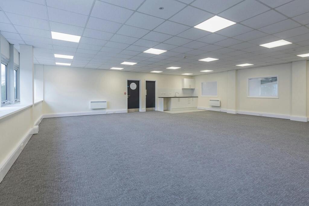 Unit 3 Quadrillion Ind Est Swindon38.jpg