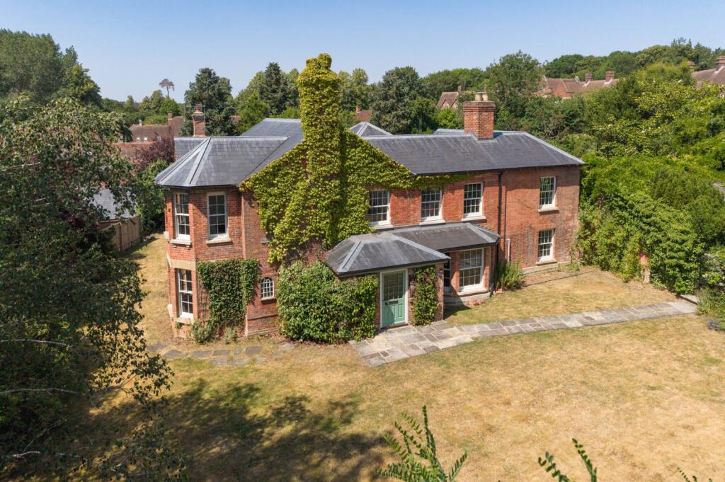 Main image of property: Castle Lane, Donnington, Newbury, Berkshire, RG14