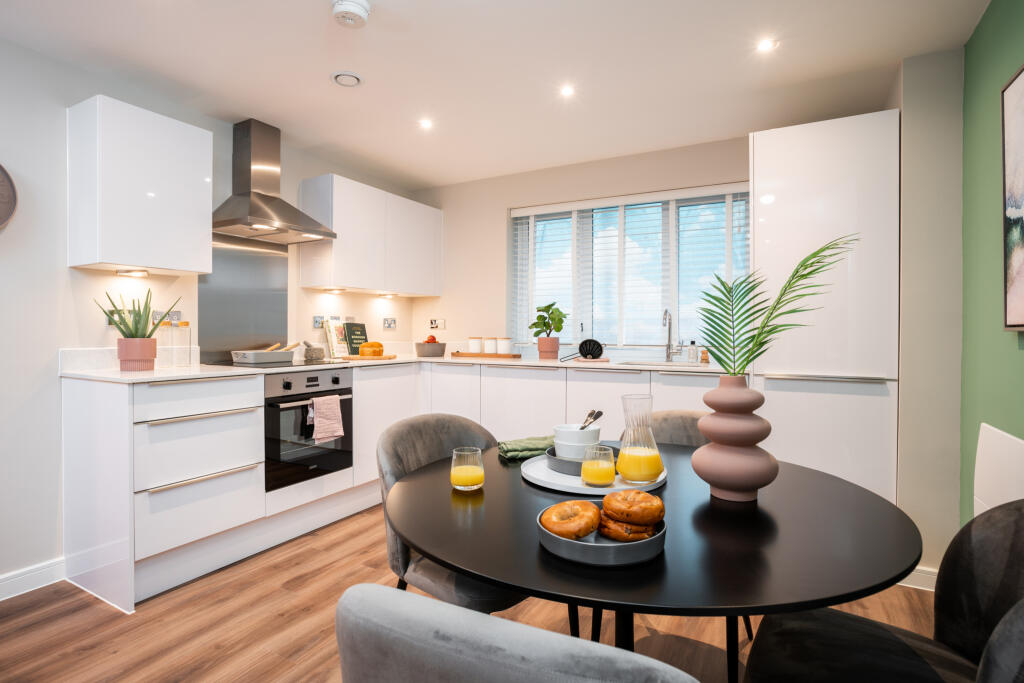 Main image of property: Burtonwood Road, Warrington, Cheshire, WA5 3TZ