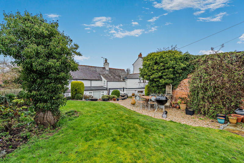 Tattenhall. Character Cottage in central village location. - View 4