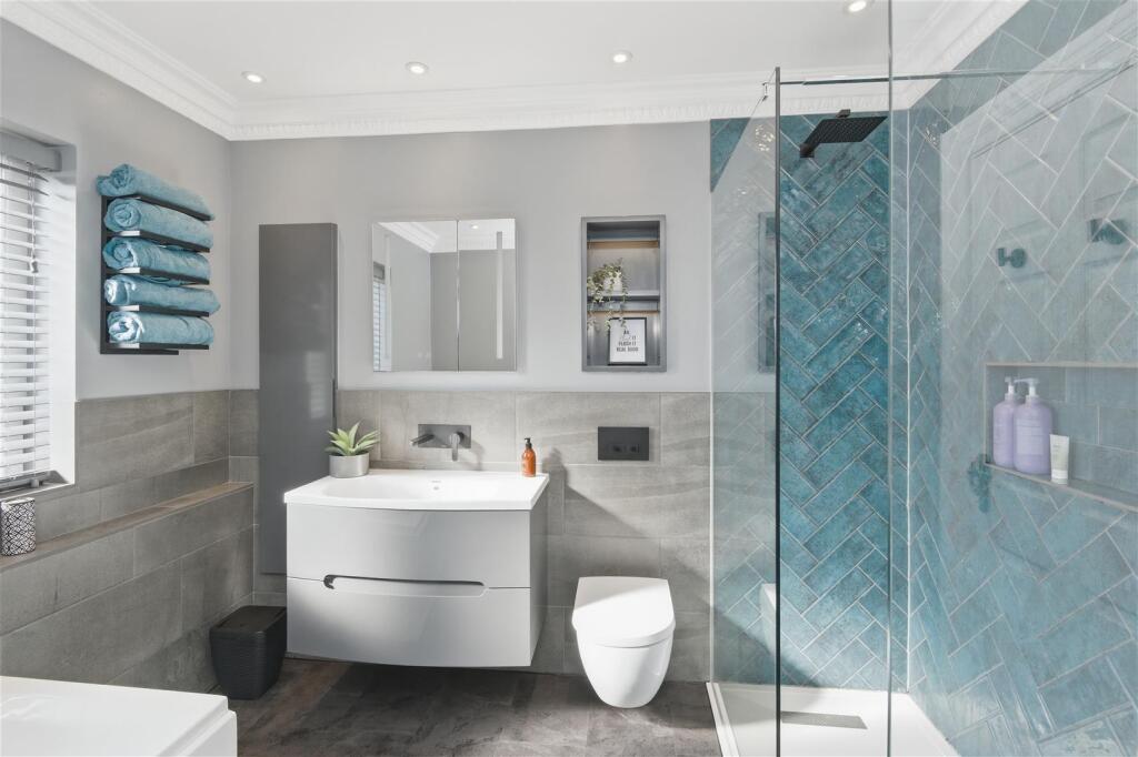 Additional image 3 of Brighouse and Denholme Road, Queensbury, Bradford