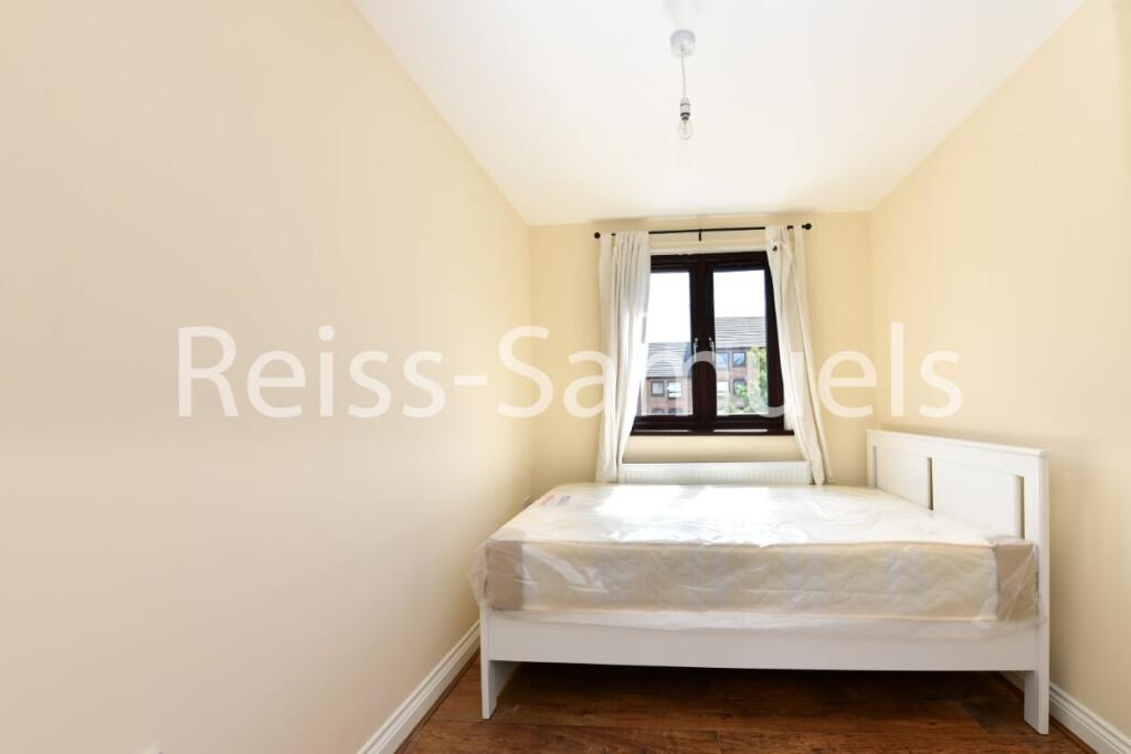 6 bedroom terraced house for rent
