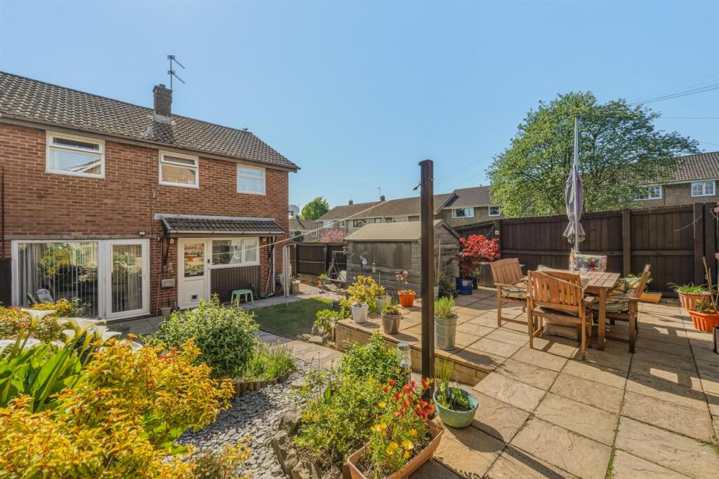 4-bed terraced on Dinas Path, Fairwater, Cwmbran, £210,000