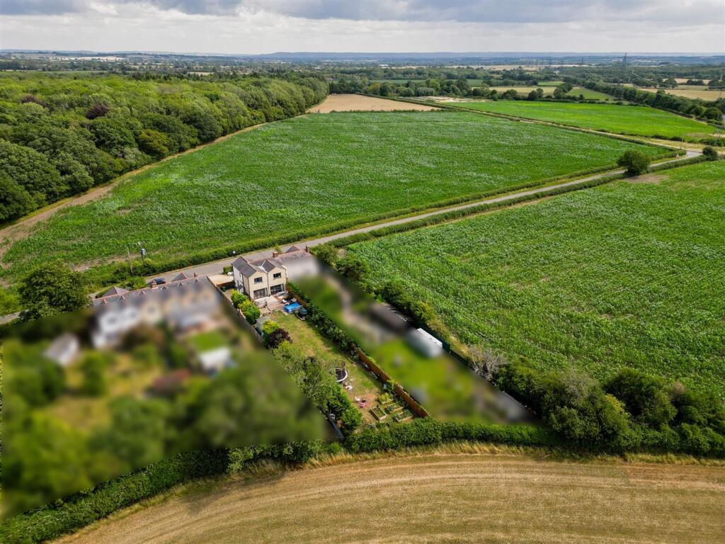 Main image of property: Honeyburge, Boarstall, HP18