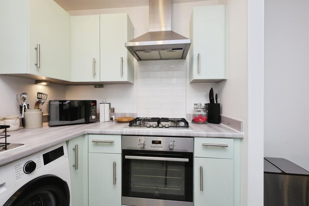 Reid Crescent, Hellingly, Hailsham photo 3
