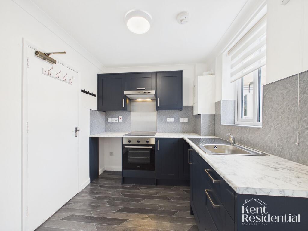 Main image of property: 150 Gillingham Road, Gillingham, ME7