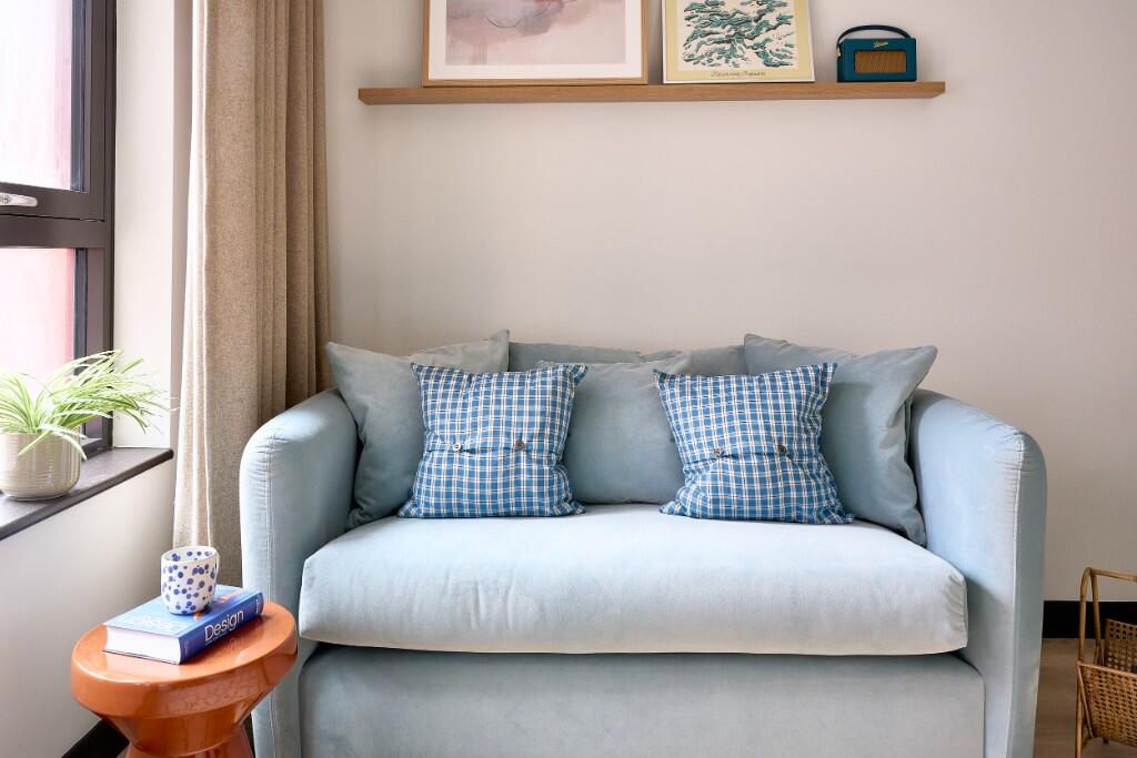 Main image of property: Blackhorse Lane, London, E17