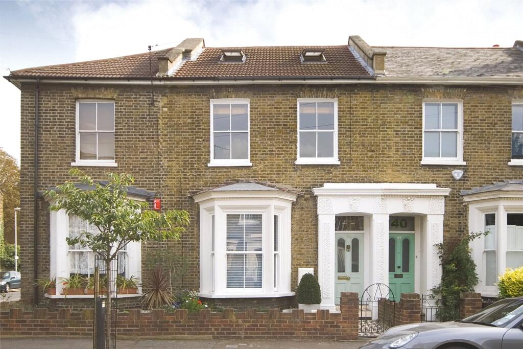 Main image of property: Fassett Square, Hackney, London, E8