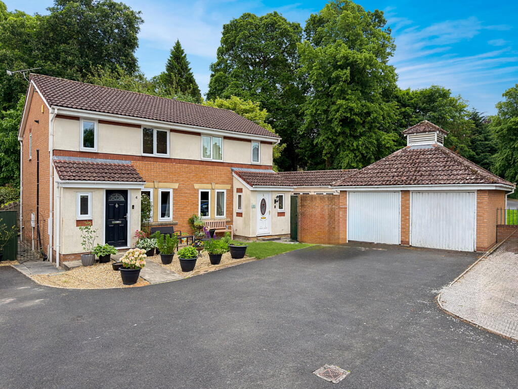 Main image of property: Valley Drive,Carlisle,CA1 3TB