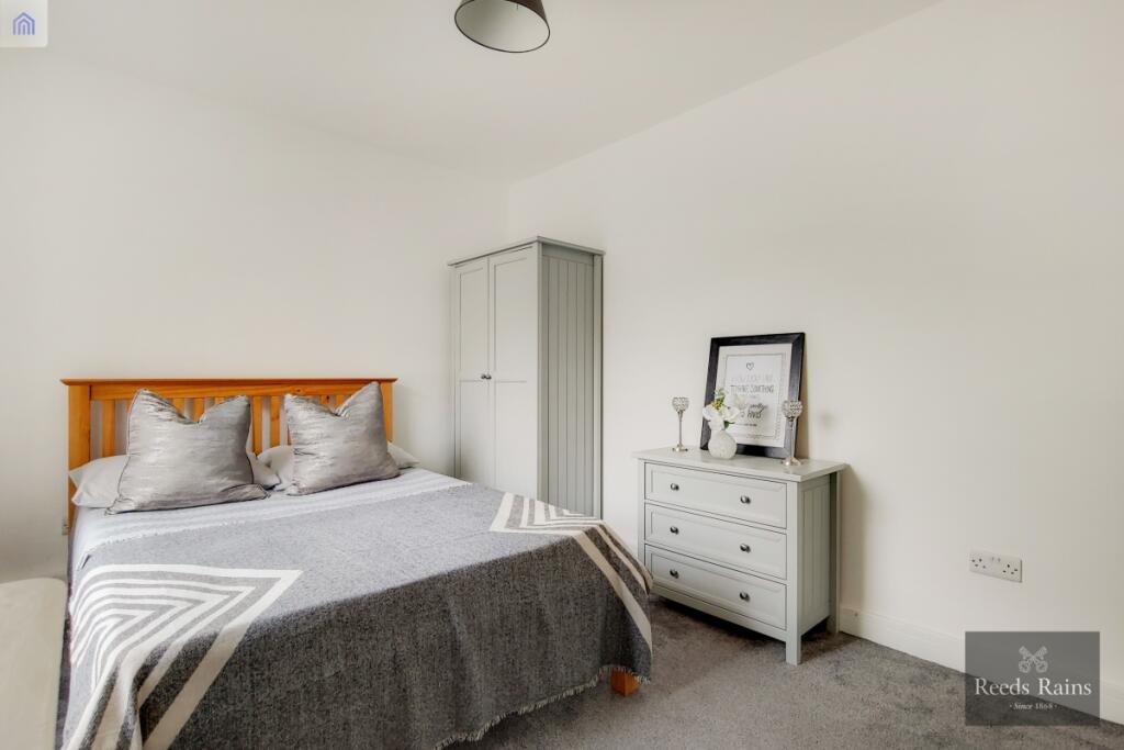 Apartment in London - View 3
