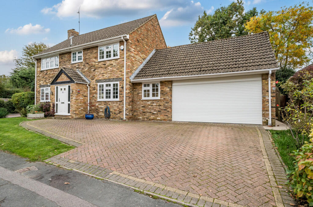 Main image of property: Fosters Grove, Windlesham, Surrey, GU20