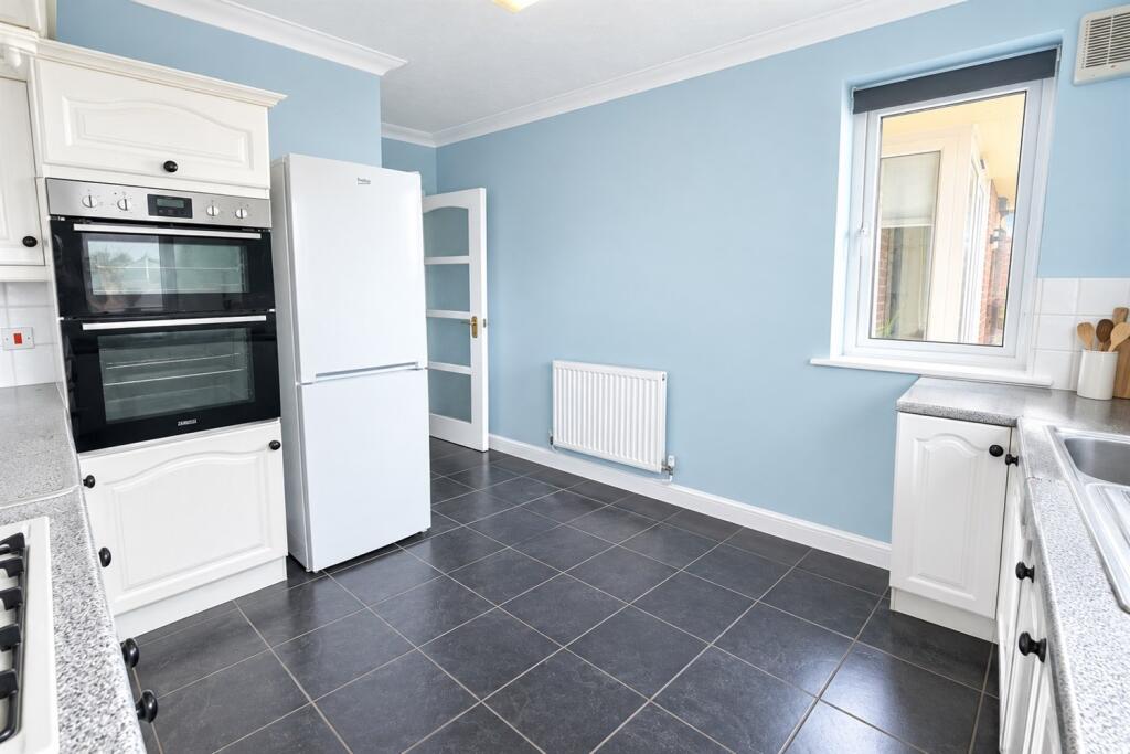 Apartment in Brighton - View 5