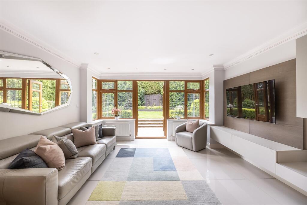 Broad Oaks Close, Harpenden photo 4