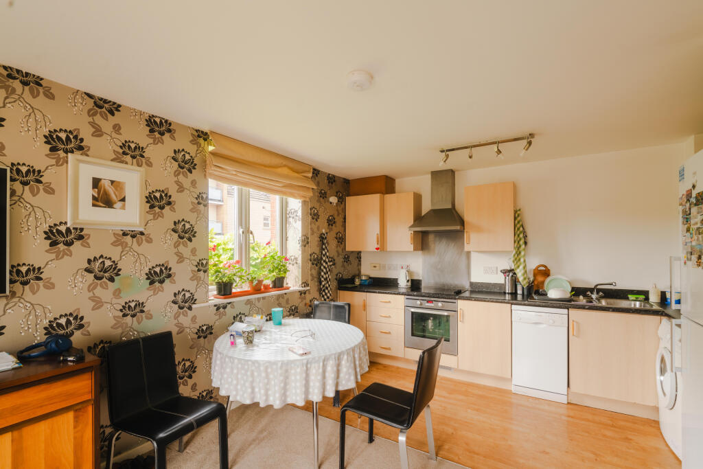 Apartment in Bristol - More
