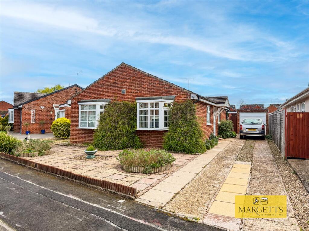 Main image of property: Hammerton Way, Wellesbourne, Nr Warwick