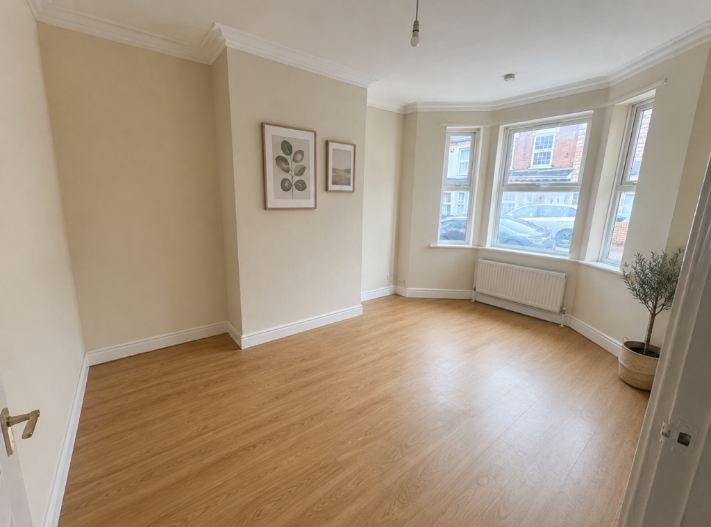 Main image of property: Lyndhurst Road, Luton