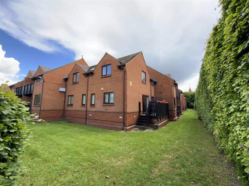 Main image of property: Fegans Court, Stony Stratford, Milton Keynes