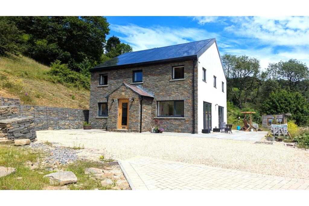 Main image of property: Blaencuffin Road, Abertillery, NP13