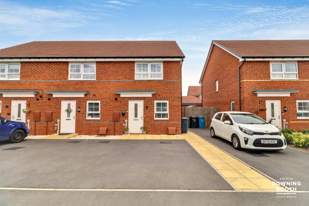 2-bed terraced on Goring Drive, Fradley, WS13 8ZB, £240,000