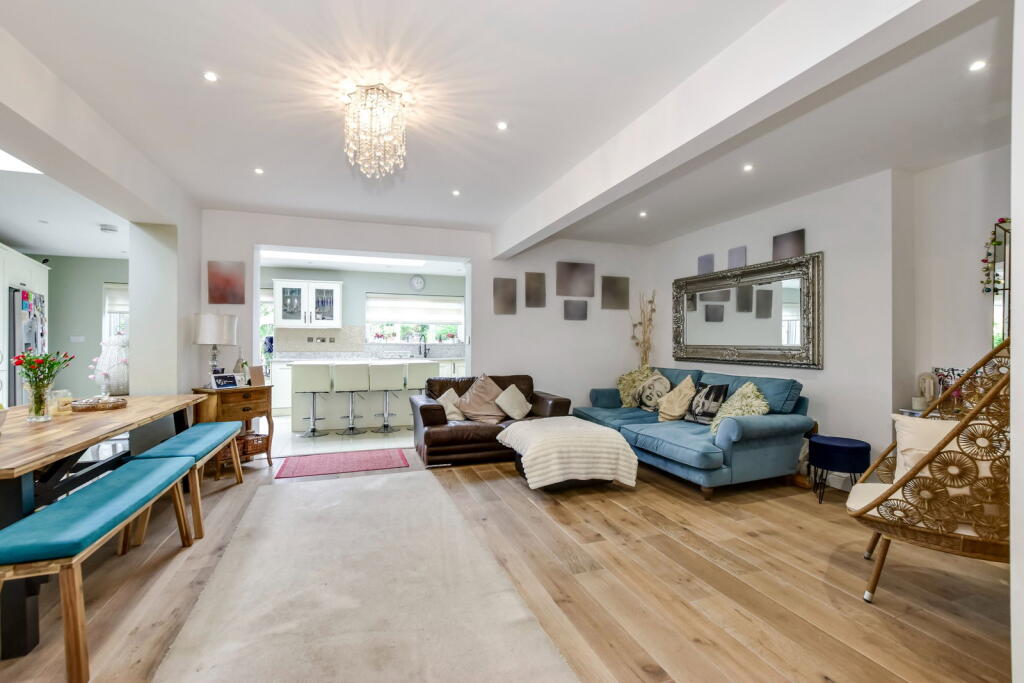 House in Harrow - View 5