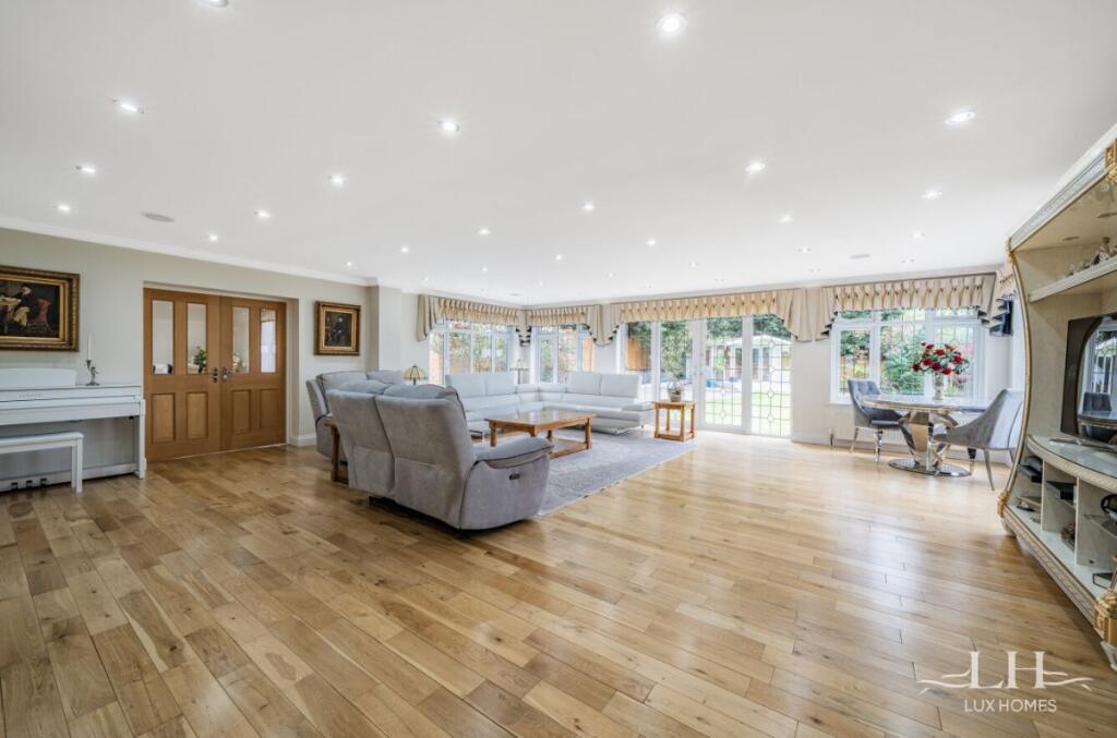 House in Romford - View 5