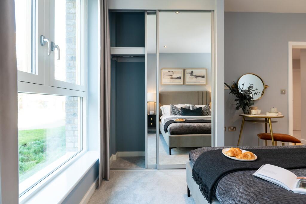 Apartment in Southend-on-Sea - View 3