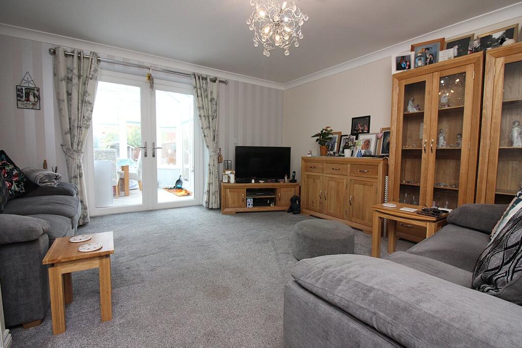 Valerian Way, Stotfold, Hitchin, SG5 photo 4