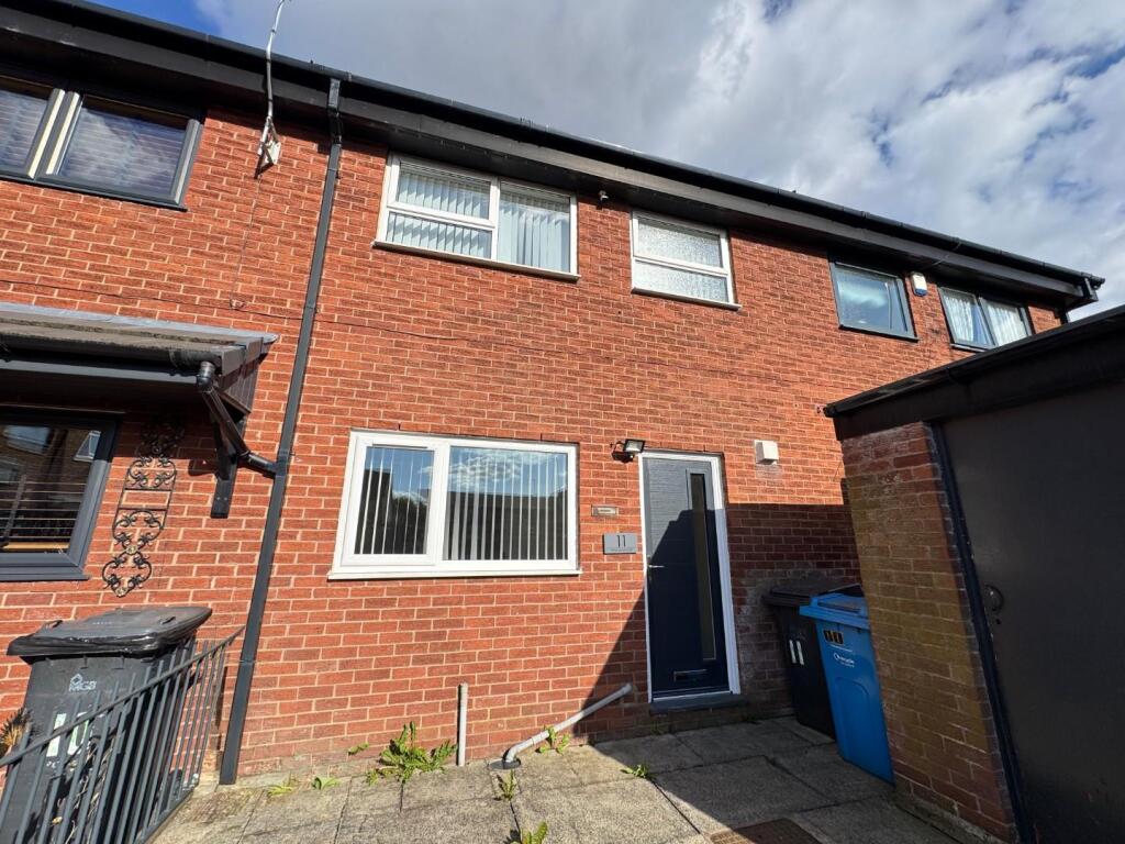 3-bed terraced on Peterhead Walk, Salford, £275,000
