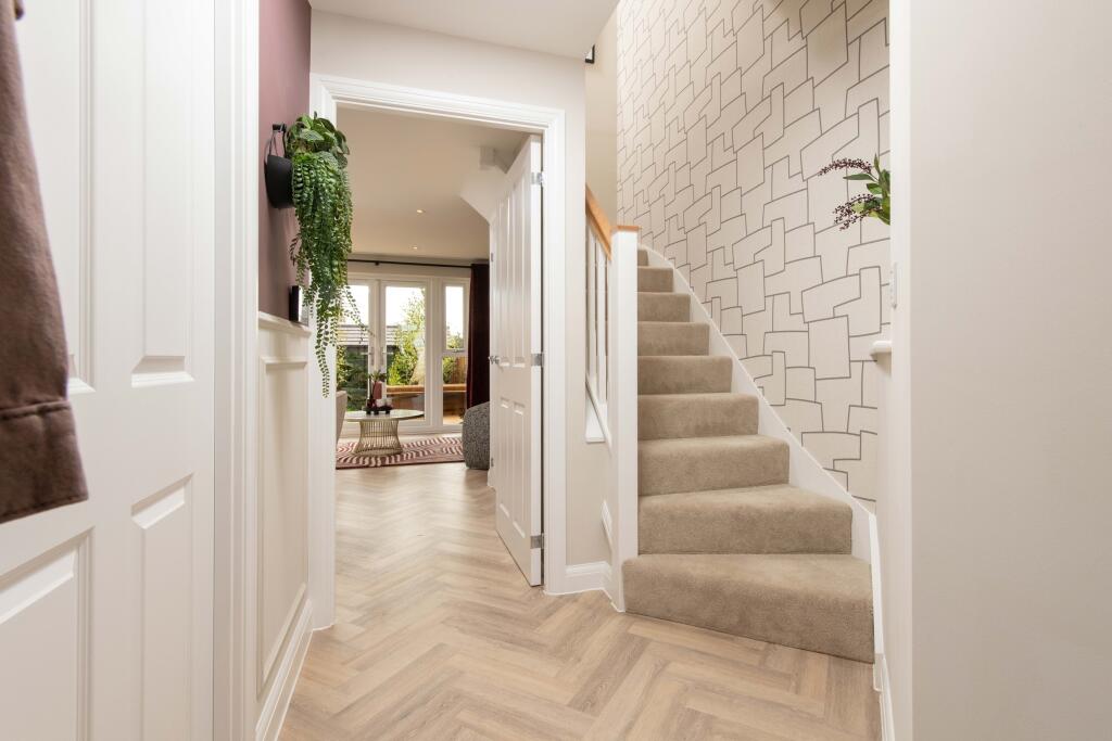 House in Peterborough, Hampton, City of Peterborough - View 5