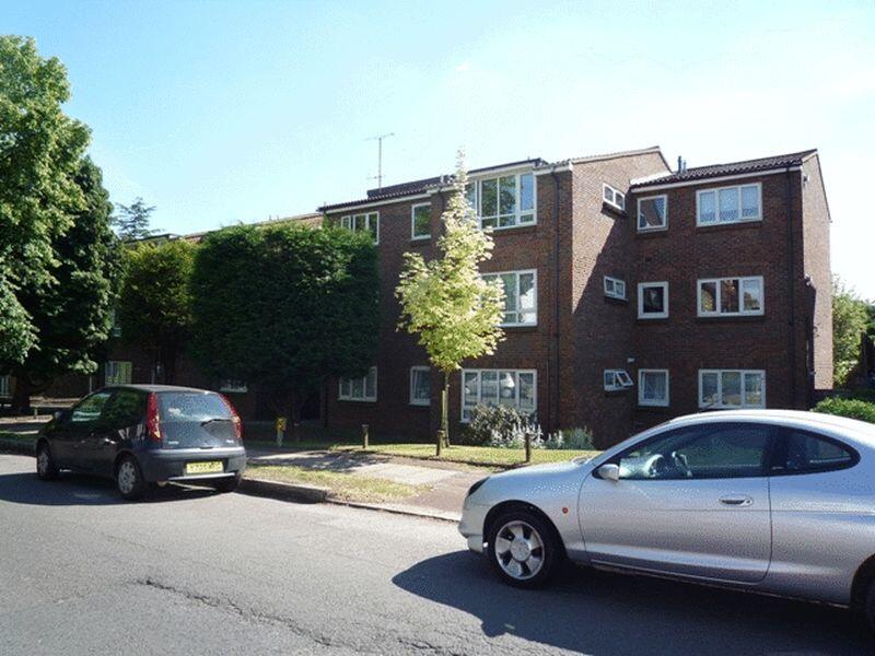 Main image of property: The Avenue, Hatch End