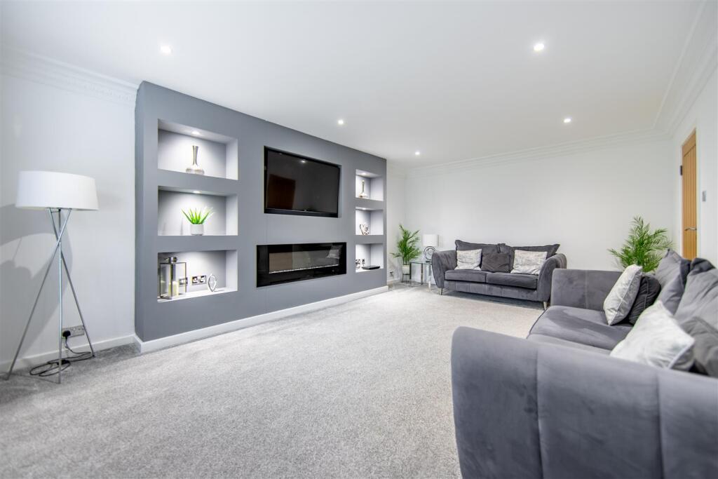 House in Ponteland, Northumberland - View 4