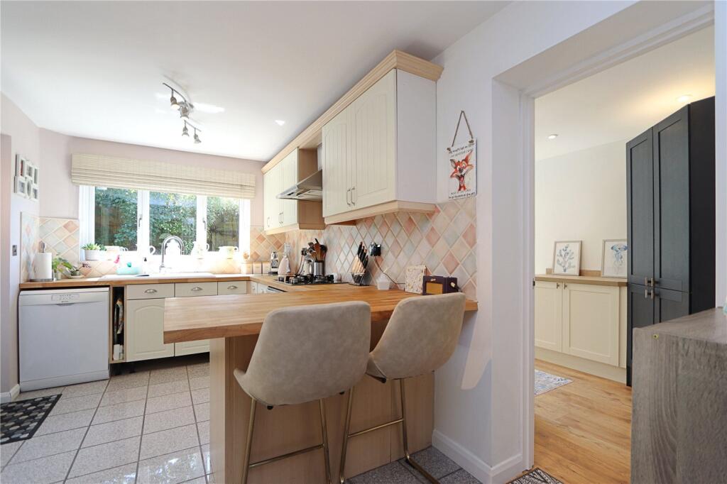 Downs Barn Boulevard, Downs Barn, MK14 photo 2