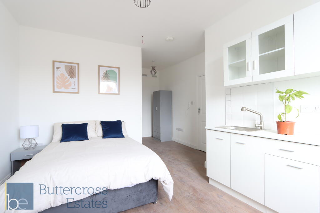 Main image of property: Middle Gate, Newark