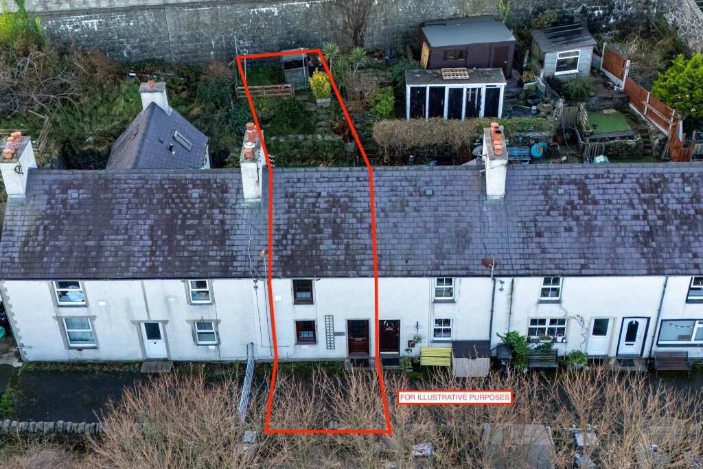 Main image of property: 2 Penmaen Isa, Penmaenmawr, Conwy LL34 6NS